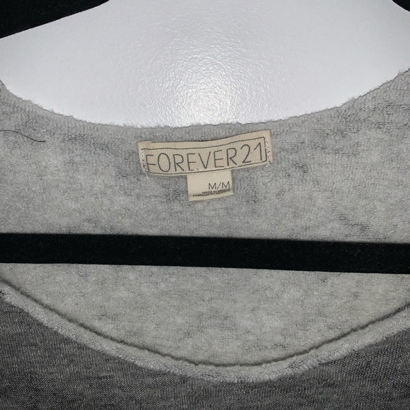 [M]👚F21 crew neck - Picture 2 of 4